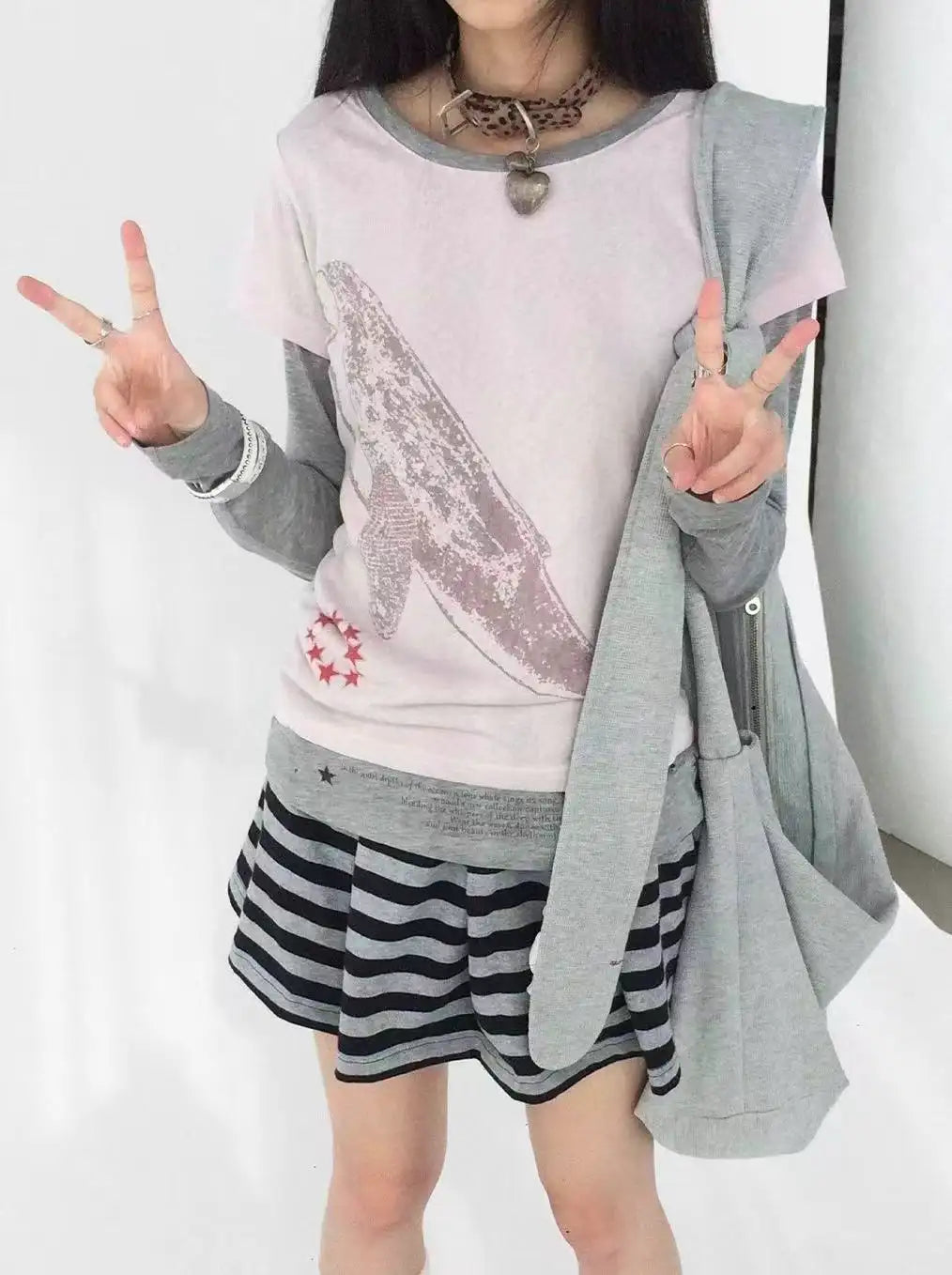 クジラ刺繍 レイヤード風 配色ロングスリーブTシャツ