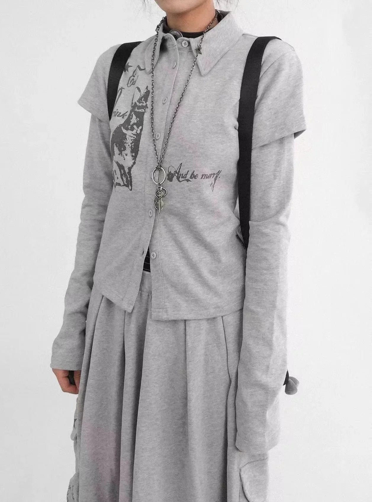 レイヤード風襟 うさぎプリント スリムトップス