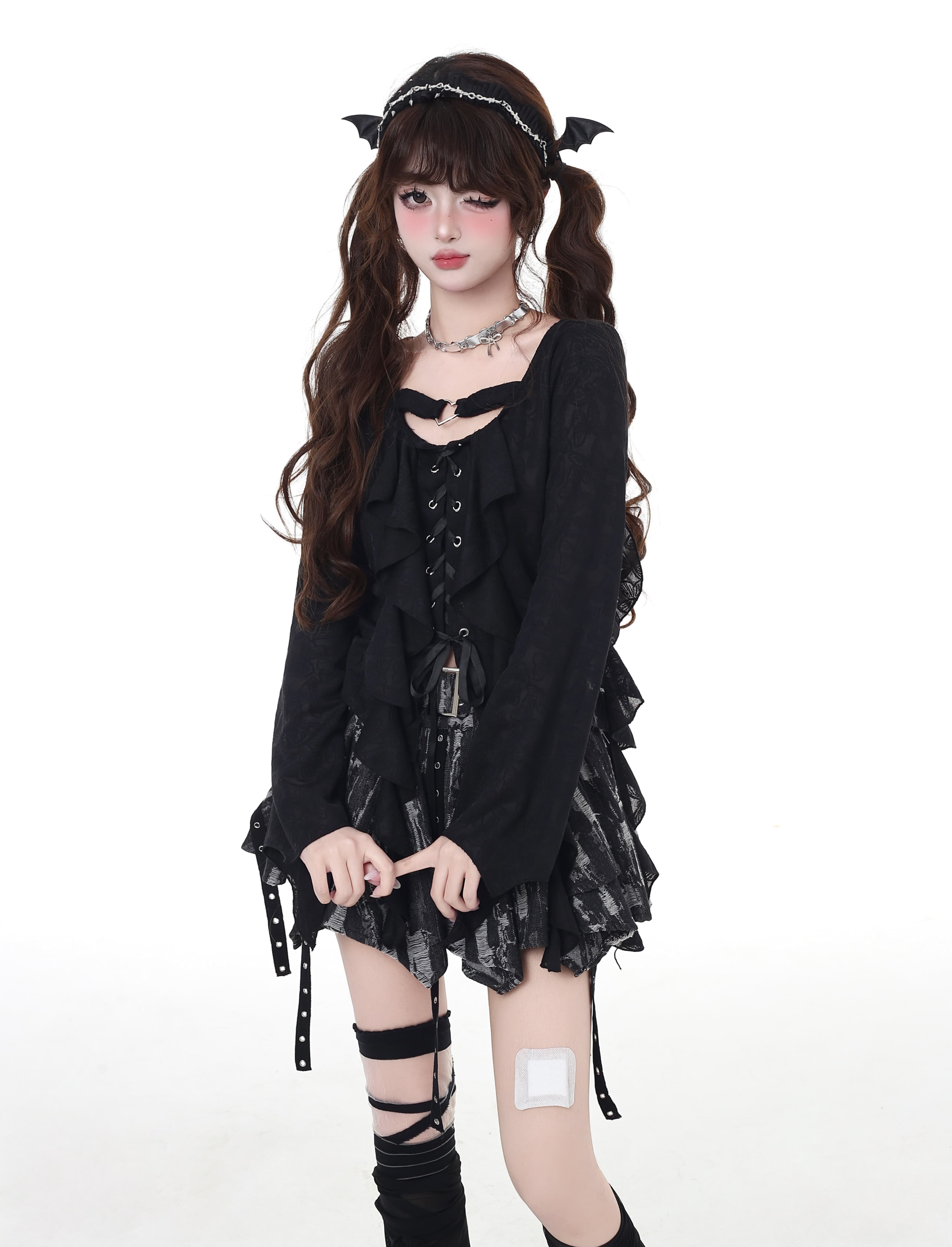 フリルレースアップ長袖トップス