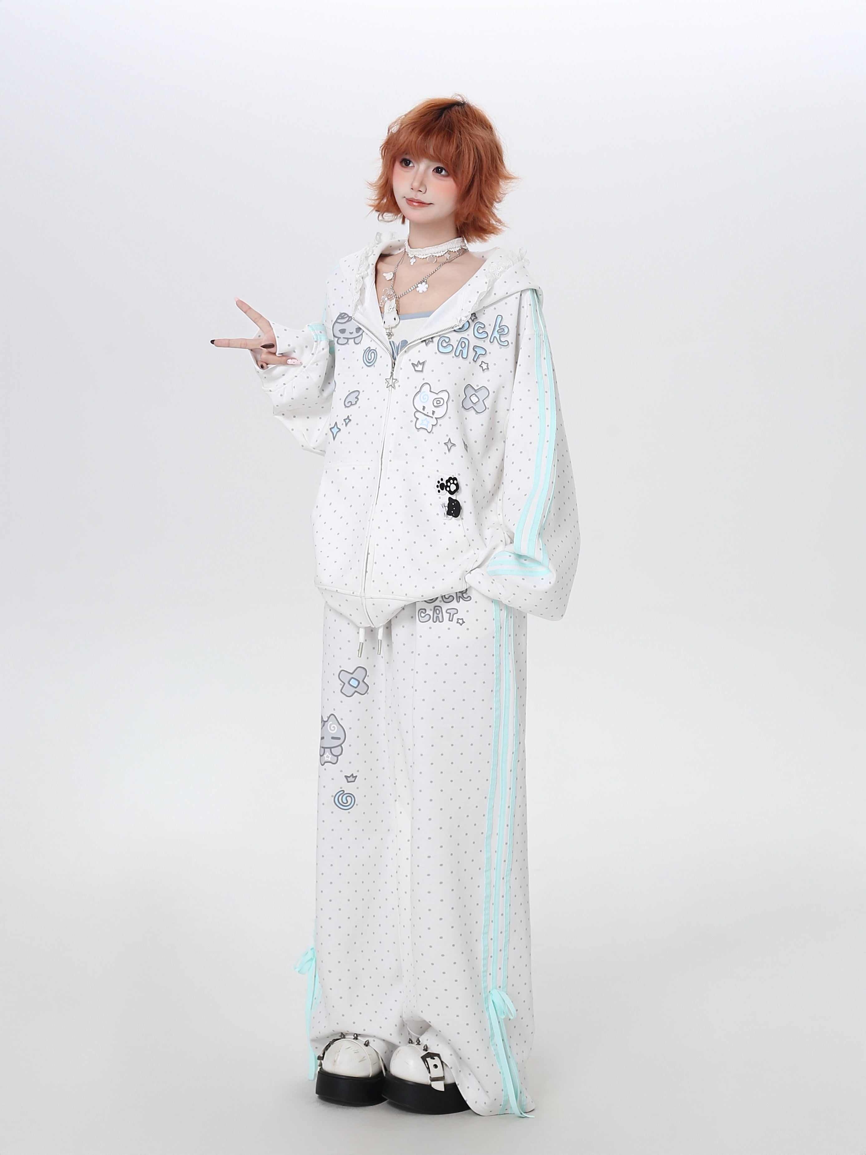 るカワ水玉フードスウェットジャケット