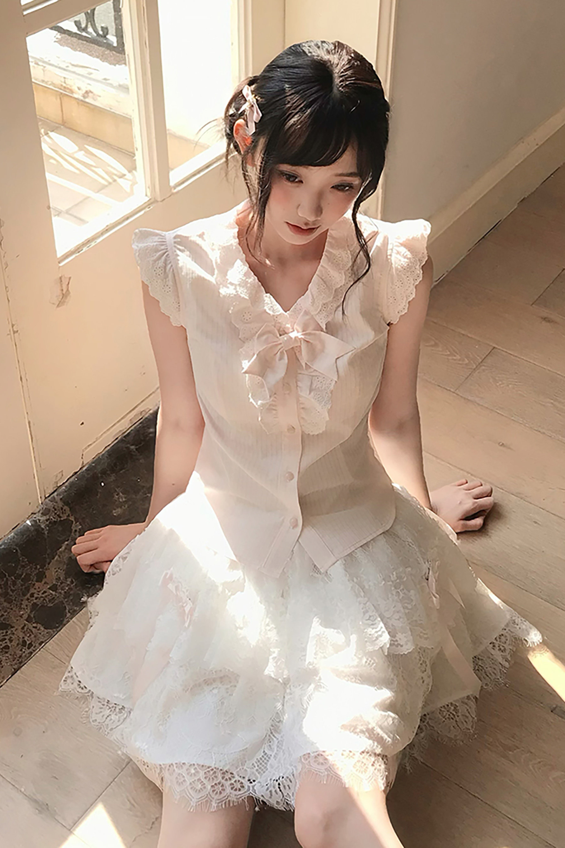 フライングスリーブガーリートップス