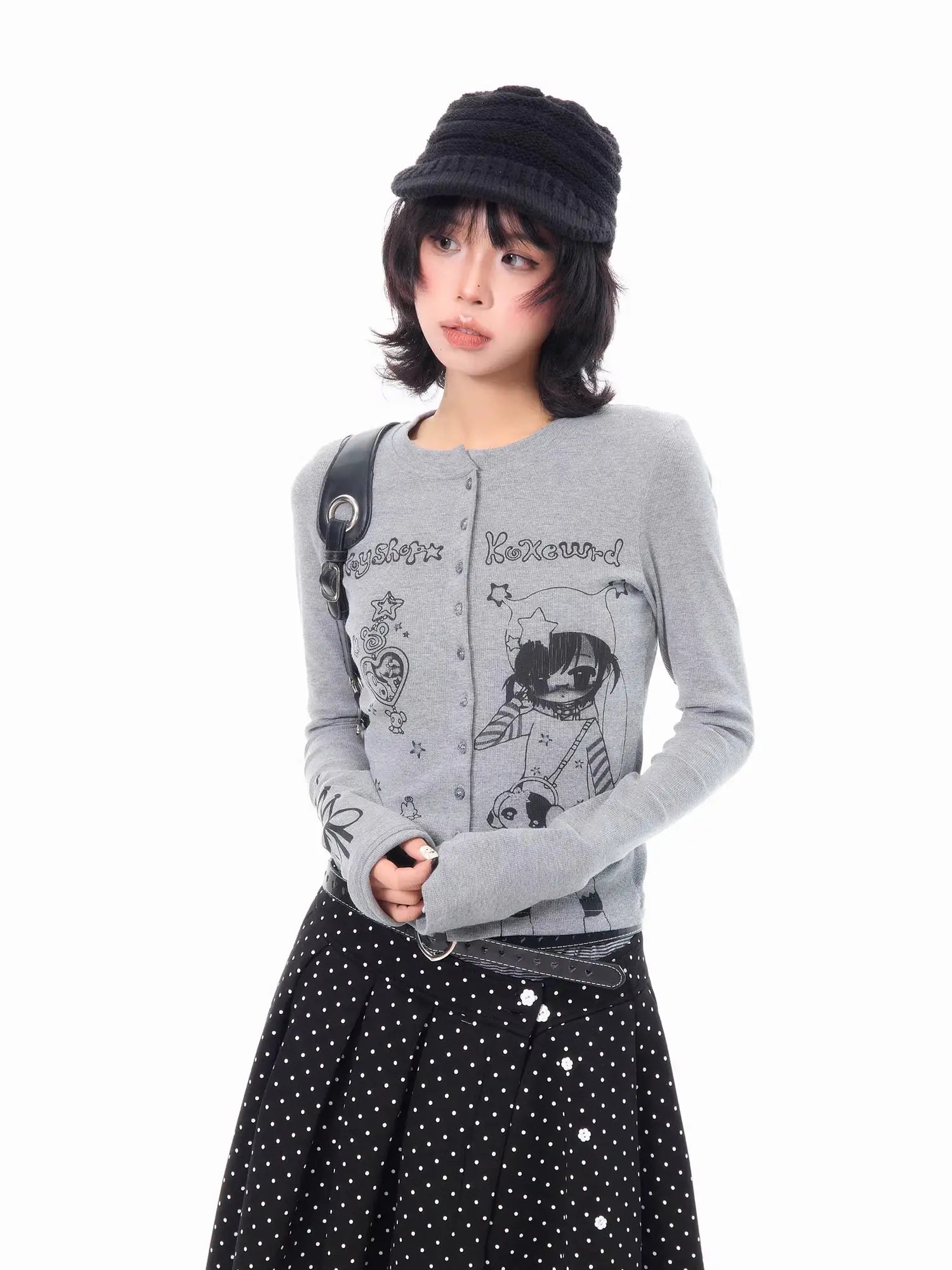 スリムフィット ショート丈トップス